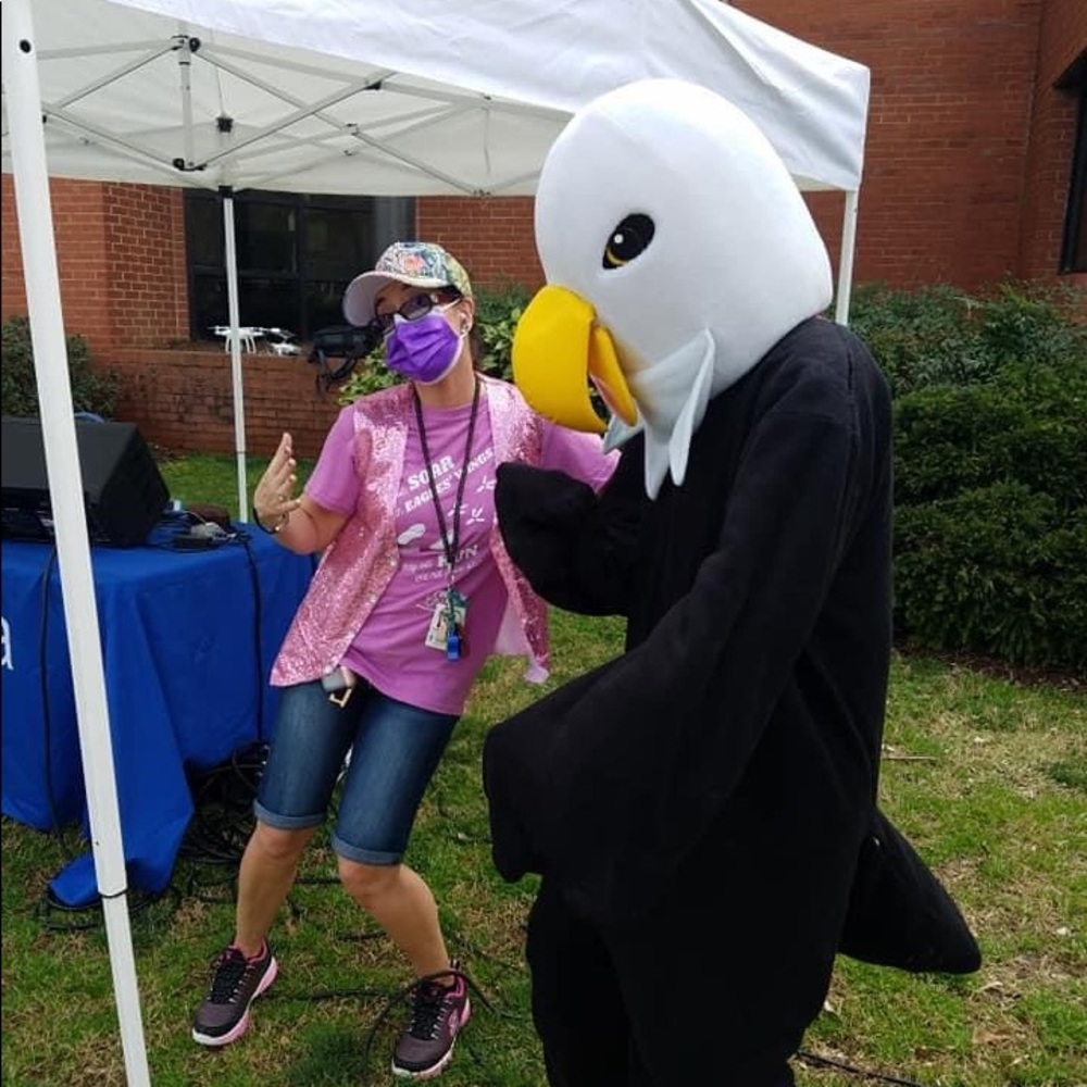 Meet your Posher, Desiree